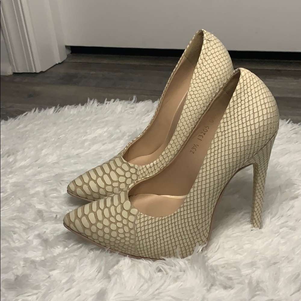 Snakeskin Pattern Heels